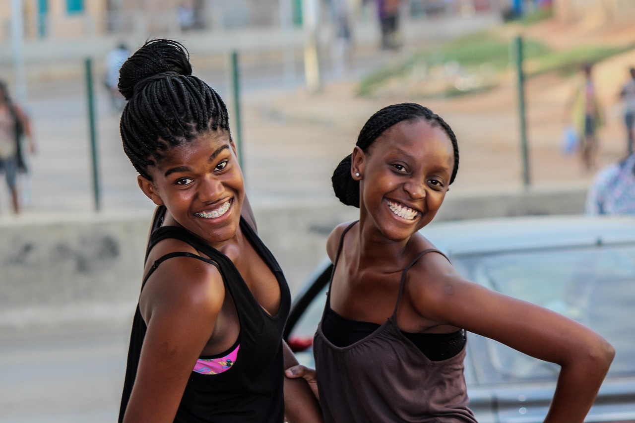 angolan-509593_1280