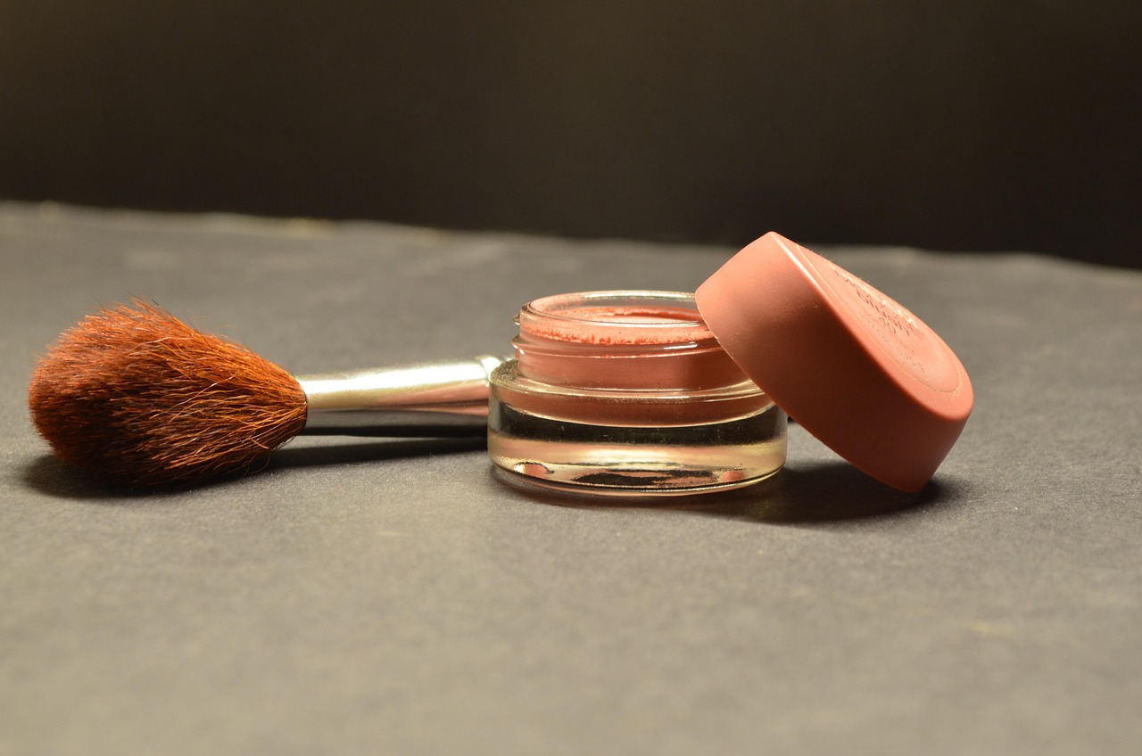 cosmetics-166774_1280
