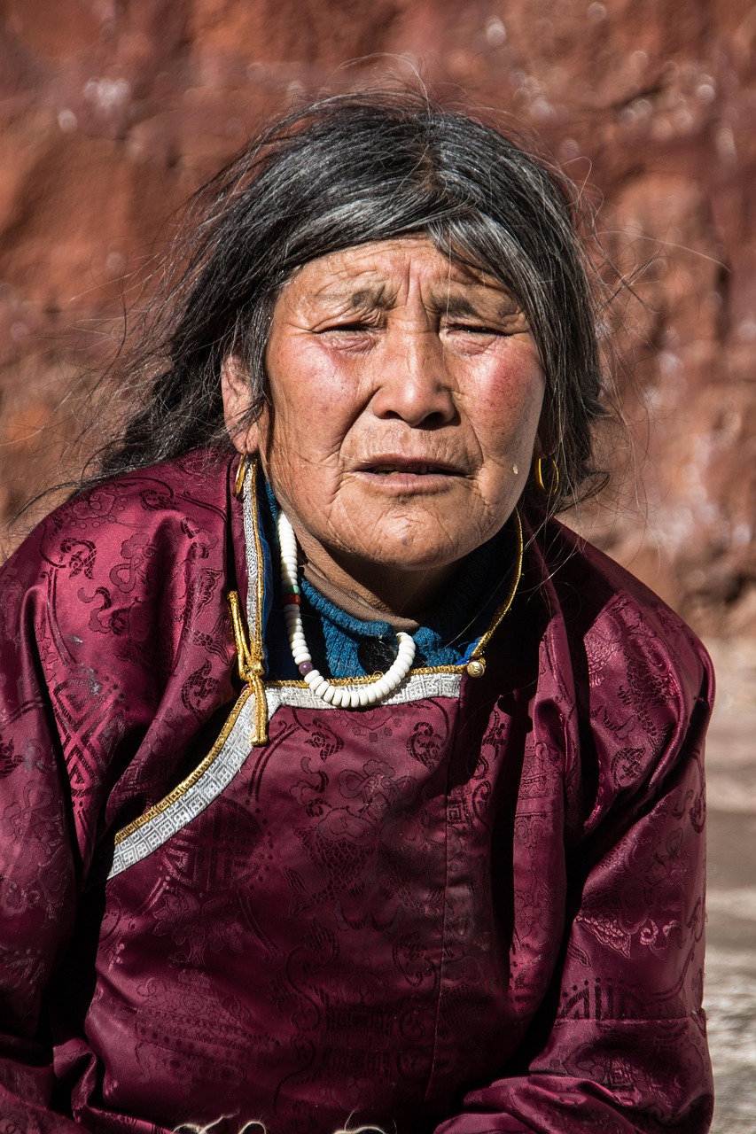 woman-631266_1280